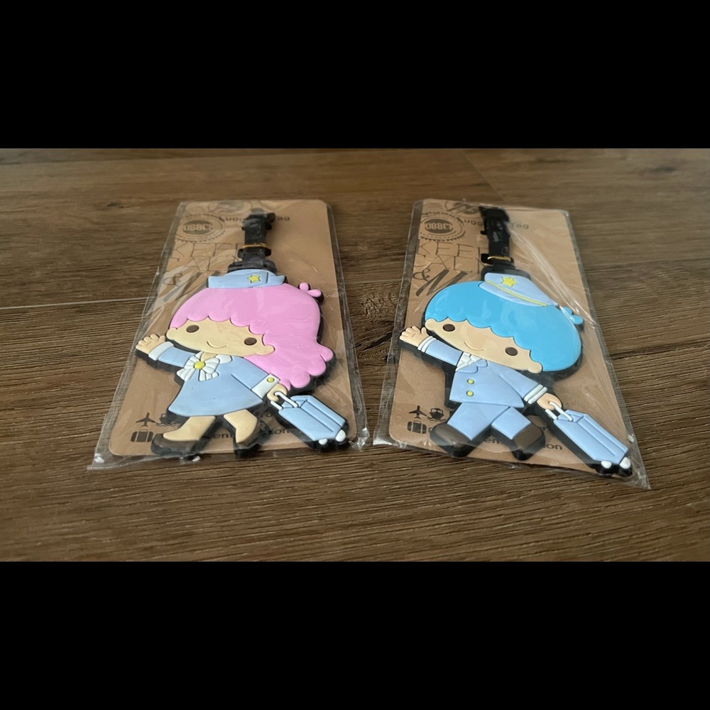 One Left! LITTLE TWIN STARS-2 Piece Set NWOT Luggage Tags - Picture 4 of 14
